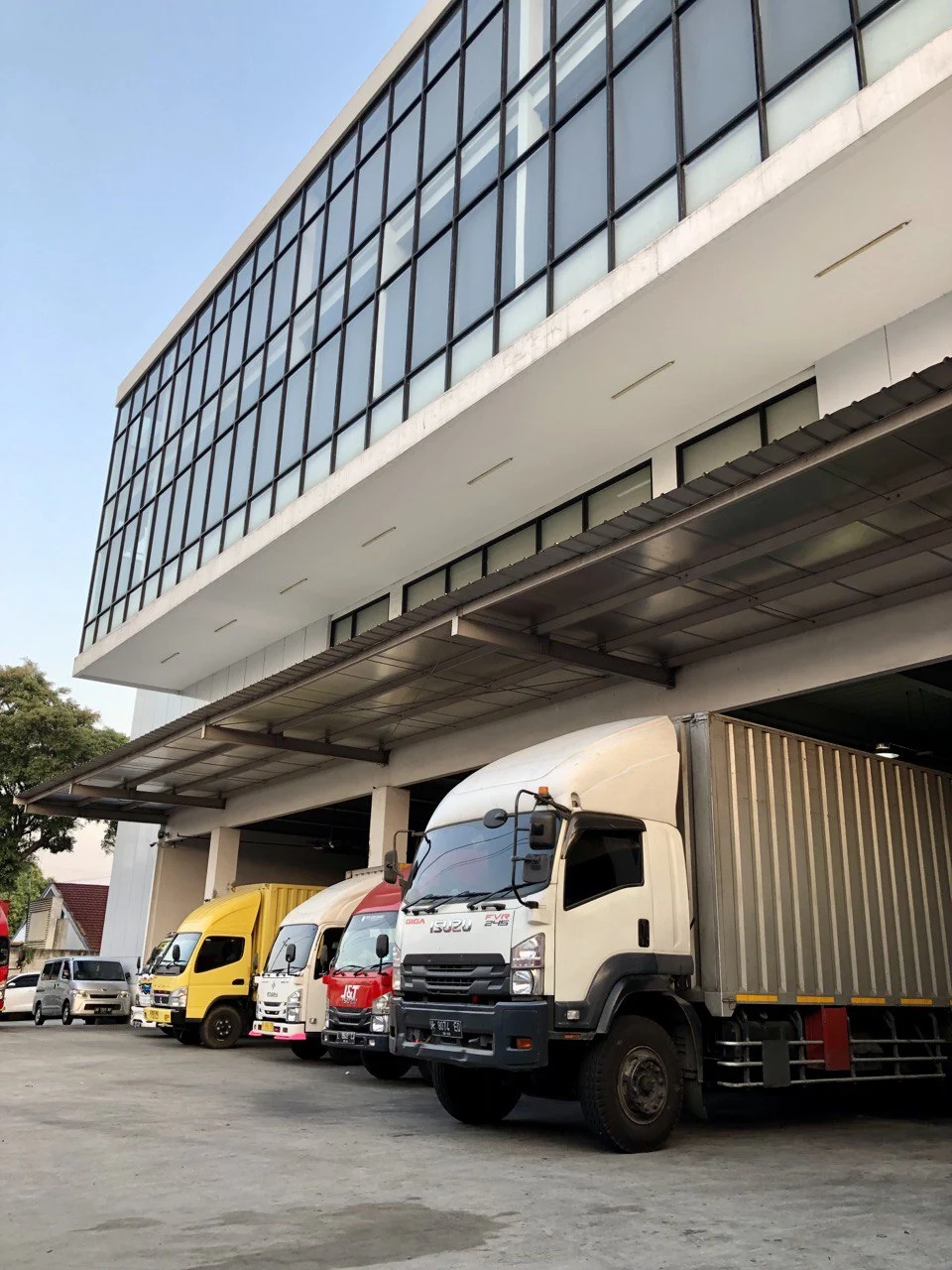 Apa Saja Jobdesk di Jasa Pengiriman J&T Express